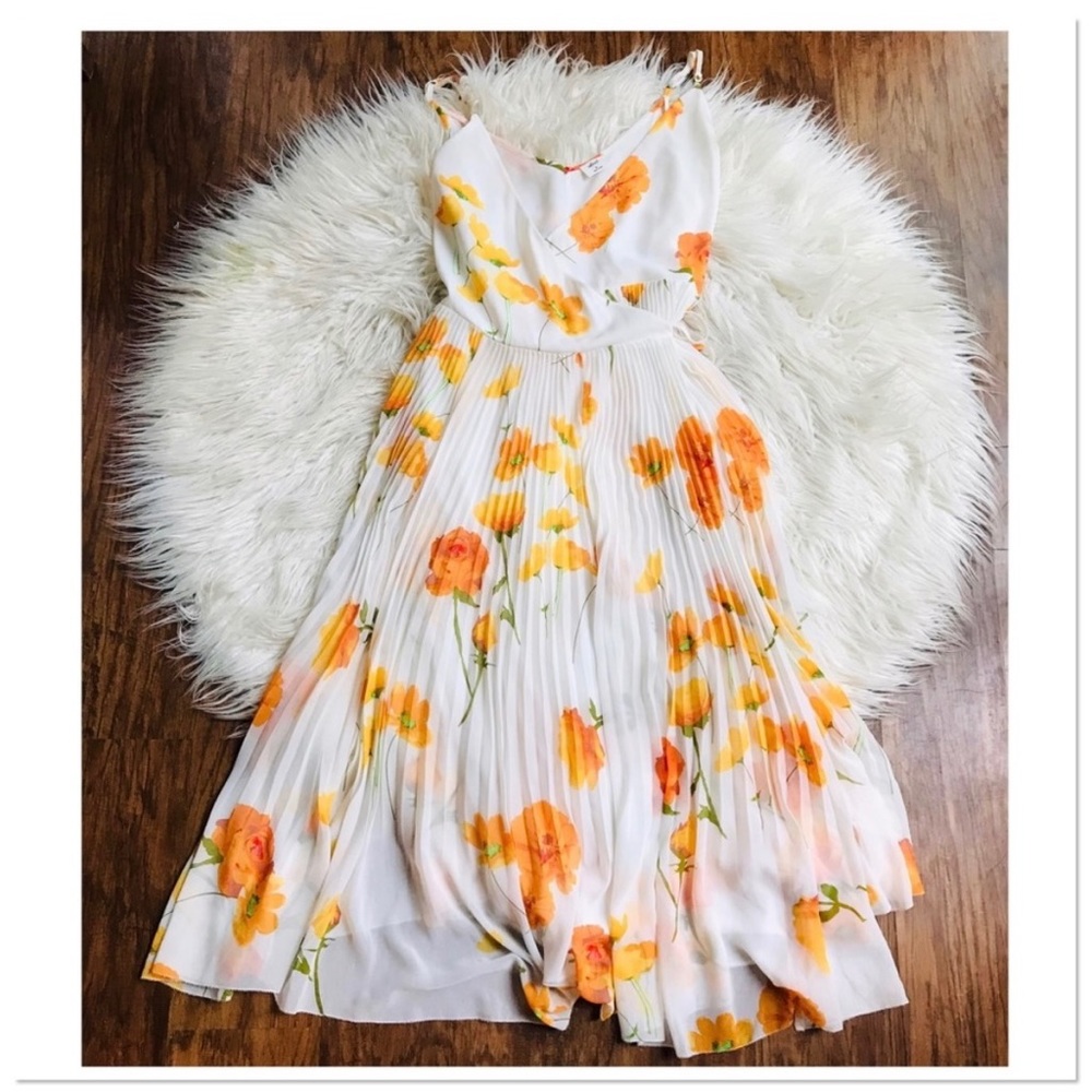 ARITZIA WILFRED Beaune Floral Pleated Wrap Midi Dress Sz. S